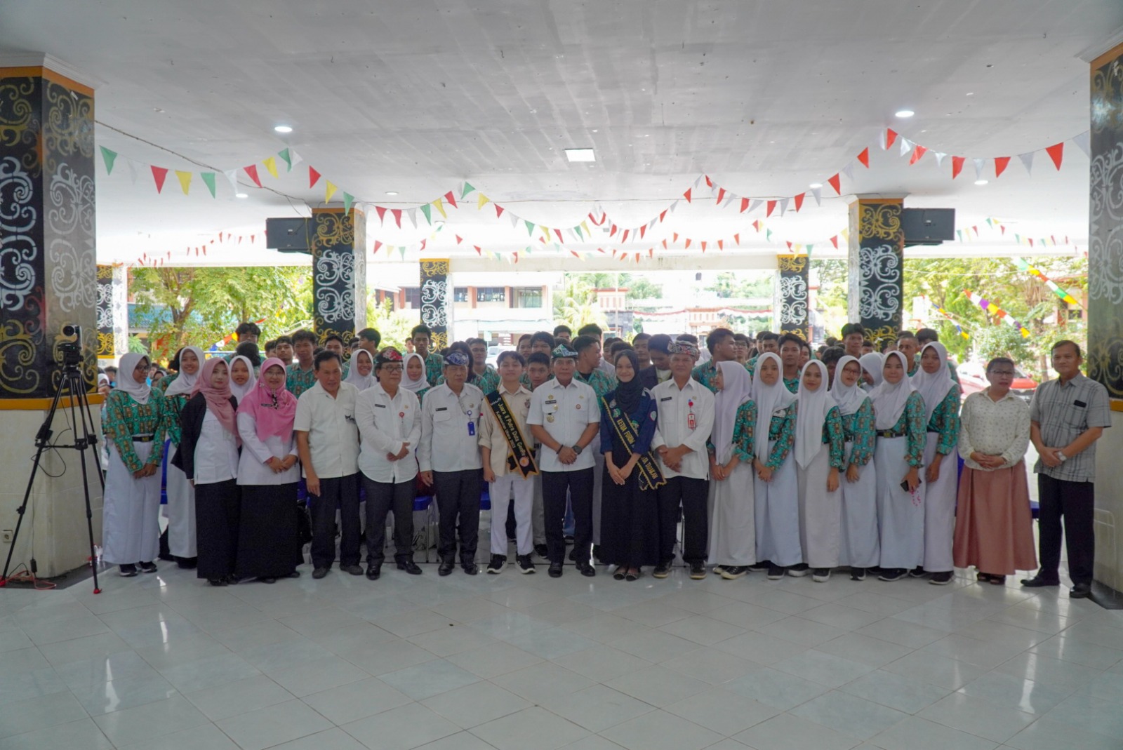 PENGUATAN KARAKTER : Gubernur Kaltara, Dr H Zainal A Paliwang, S.H, M.Hum menghadiri acara Advokasi Penguatan Karakter Remaja Dalam Pencegahan Kehamilan Usia Remaja, Perkawinan Anak, Kekerasan Seksual serta Bullying di Aula SMA Negeri 1 Tarakan, Rabu (21/8).