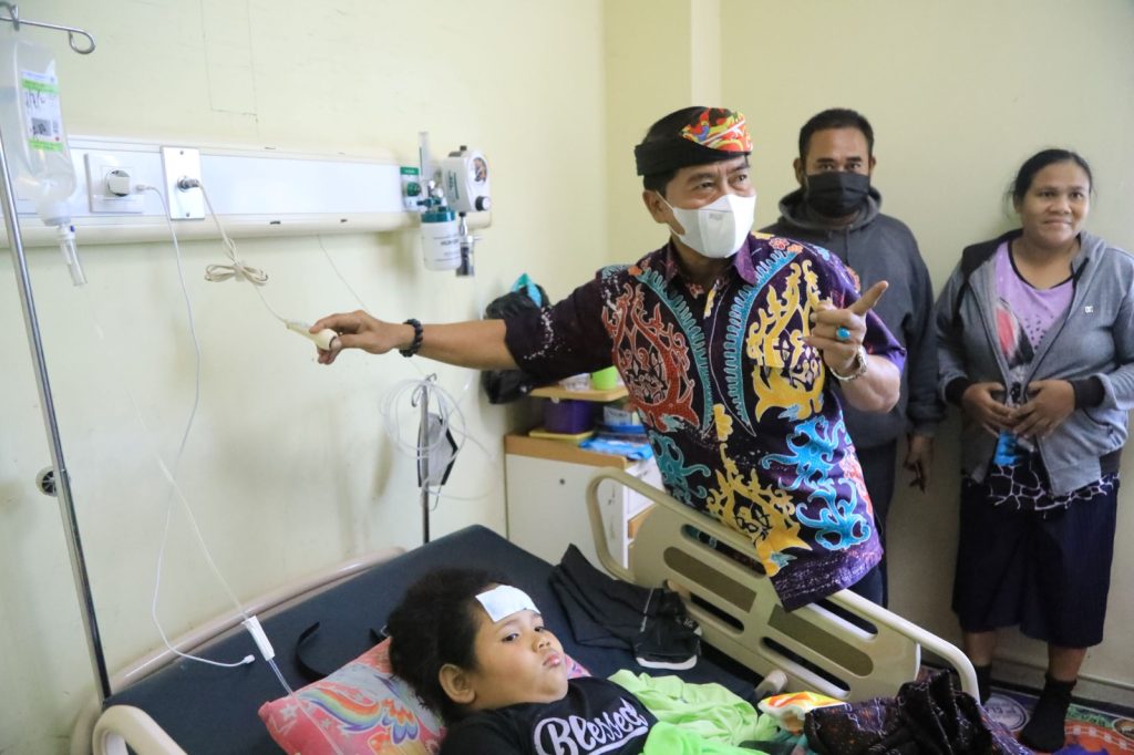 JAMINAN KESEHATAN : Gubernur Kaltara, DR (HC) H Zainal A Paliwang, M.Hum meninjau pelayanan RSUD dr H Jusuf SK beberapa waktu lalu. 