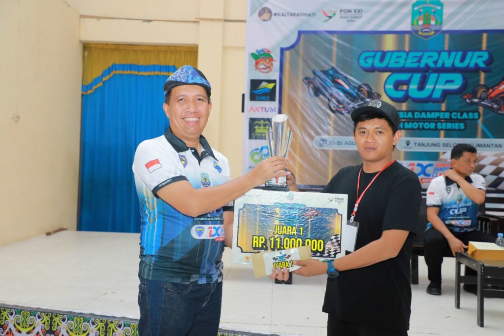 MINI 4WD : Plt Kepala Dispora Kaltara, Ir Yosua Batara Payangan, ST, MT menghadiri penutupan Tamiya Damper Style Mini 4WD Gubernur Cup 2024 dilangsungkan di ruang aula SMA Negeri 1 Tanjung Selor, Ahad (25/8). 