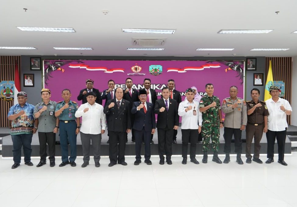 PELANTIKAN : Wagub Kaltara, Ingkong Ala, S.E., M.Si menghadiri pelantikan Dewan Pengurus Daerah (DPD) Ikatan Keluarga Alumni (IKAL) Lemhanas Kaltara Periode 2025-2030 di Kantor Gubernur Kaltara, Rabu (2/7).  